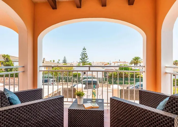 Matias Maria By 칼라엔블레인즈